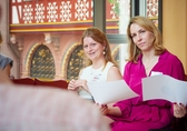 v.l.n.r.: Luise Henriette Kuhr (Handwerkskammer) und Dr. Jennifer Achten-Gozdowski (ZGV). Foto: Nicolas Det